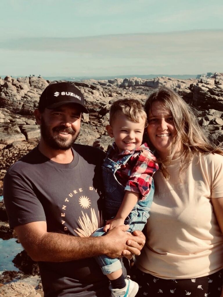 Lian and his family_portrait of the family